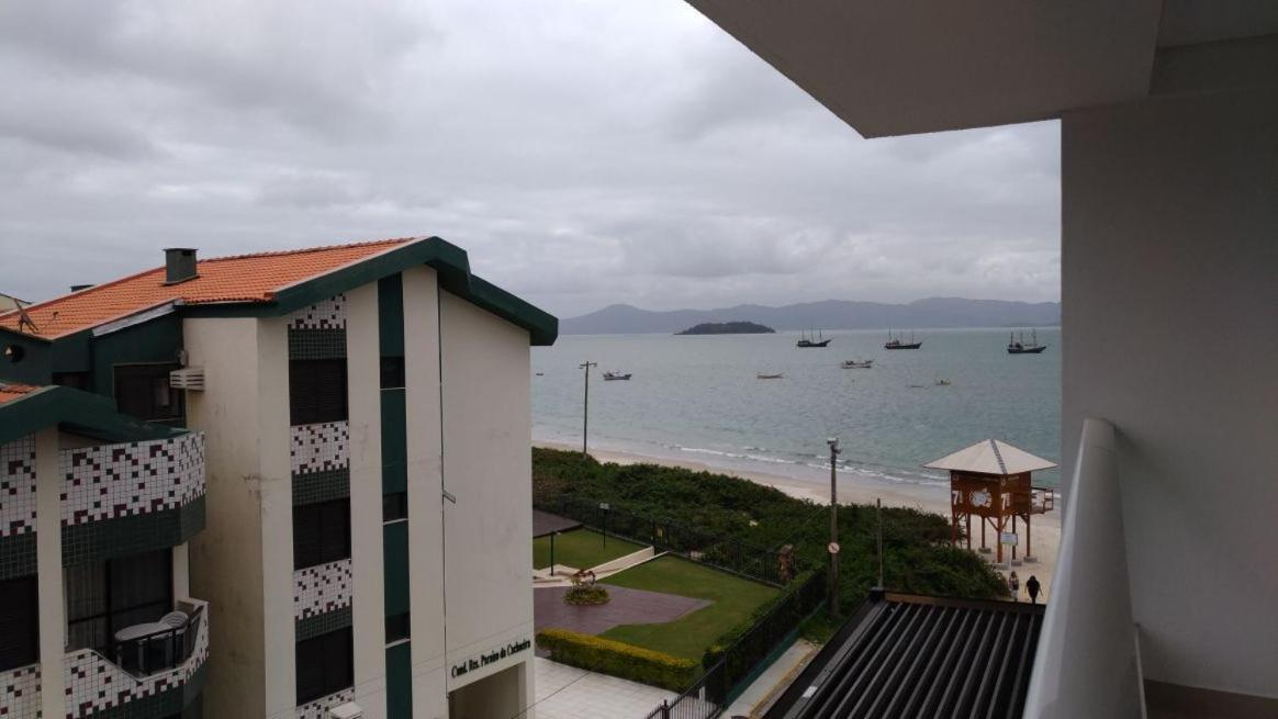 Maravilhoso Apartamento Beira-Mar Praia Da Cachoeira ฟลอเรียนอโปลิส ภายนอก รูปภาพ
