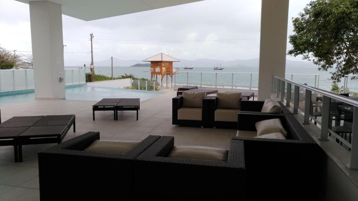 Maravilhoso Apartamento Beira-Mar Praia Da Cachoeira ฟลอเรียนอโปลิส ภายนอก รูปภาพ