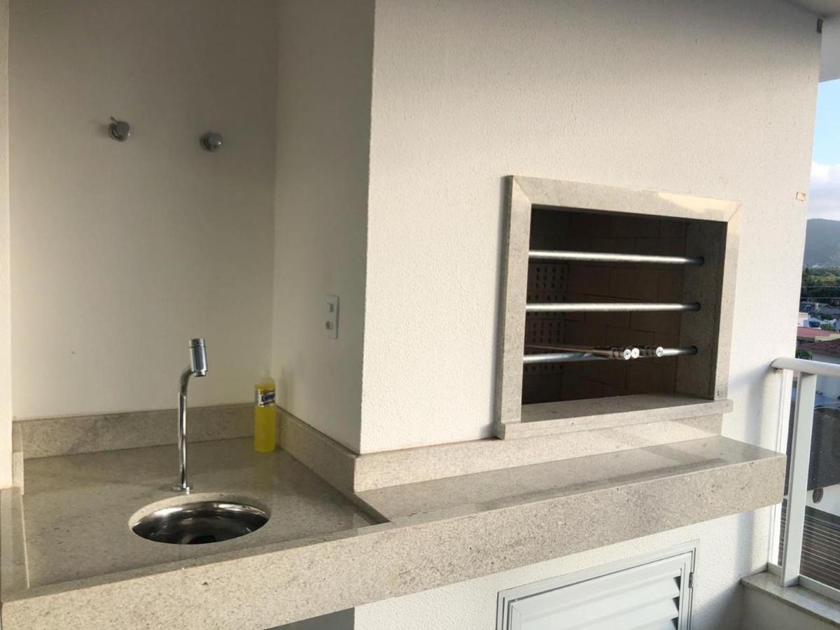 Maravilhoso Apartamento Beira-Mar Praia Da Cachoeira ฟลอเรียนอโปลิส ภายนอก รูปภาพ